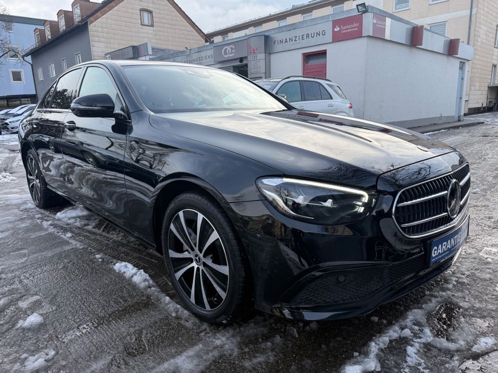Mercedes-Benz E 300 2022