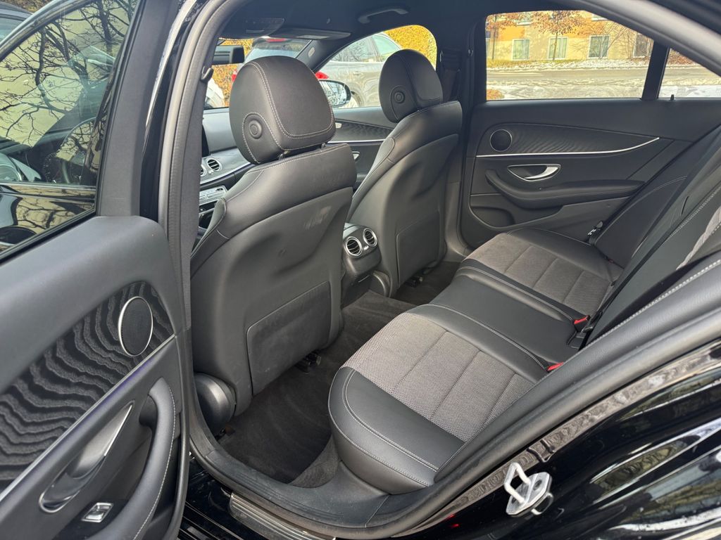 Mercedes-Benz E 300 2022