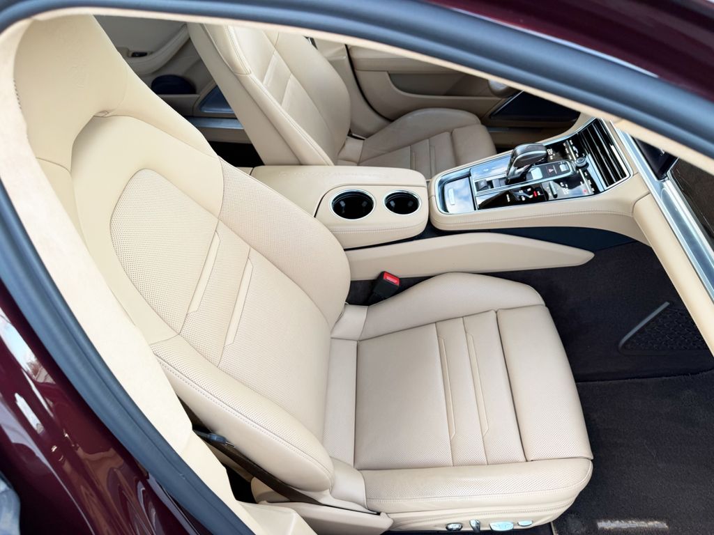 Porsche Panamera 2020