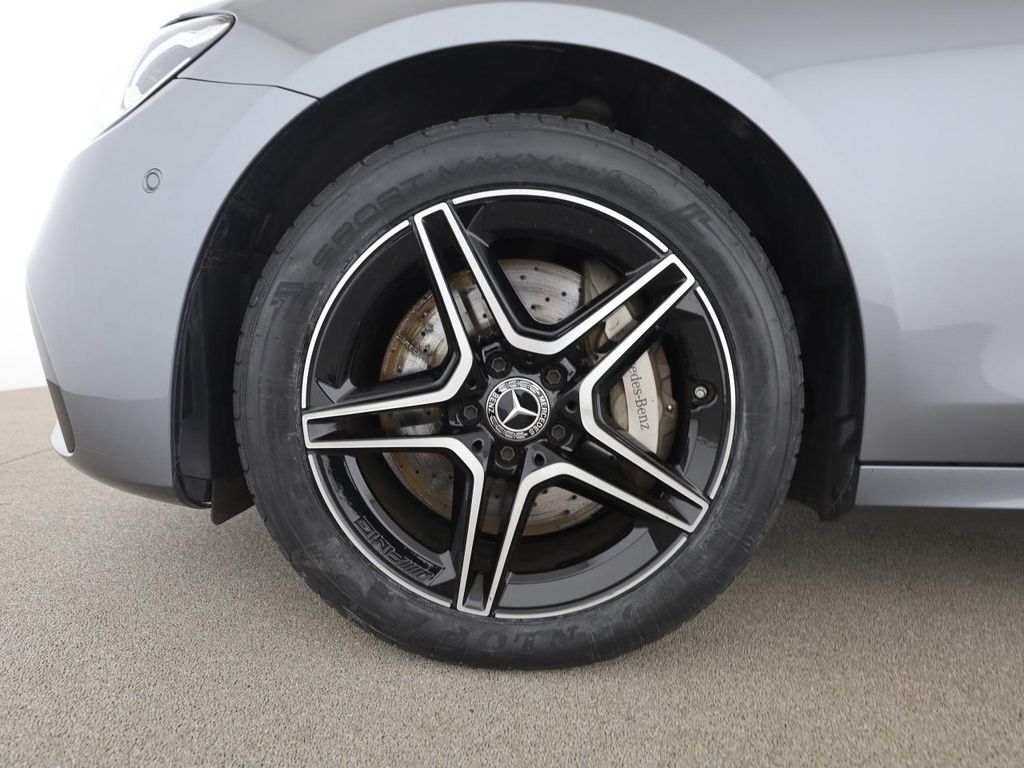 Mercedes-Benz E 300 2022