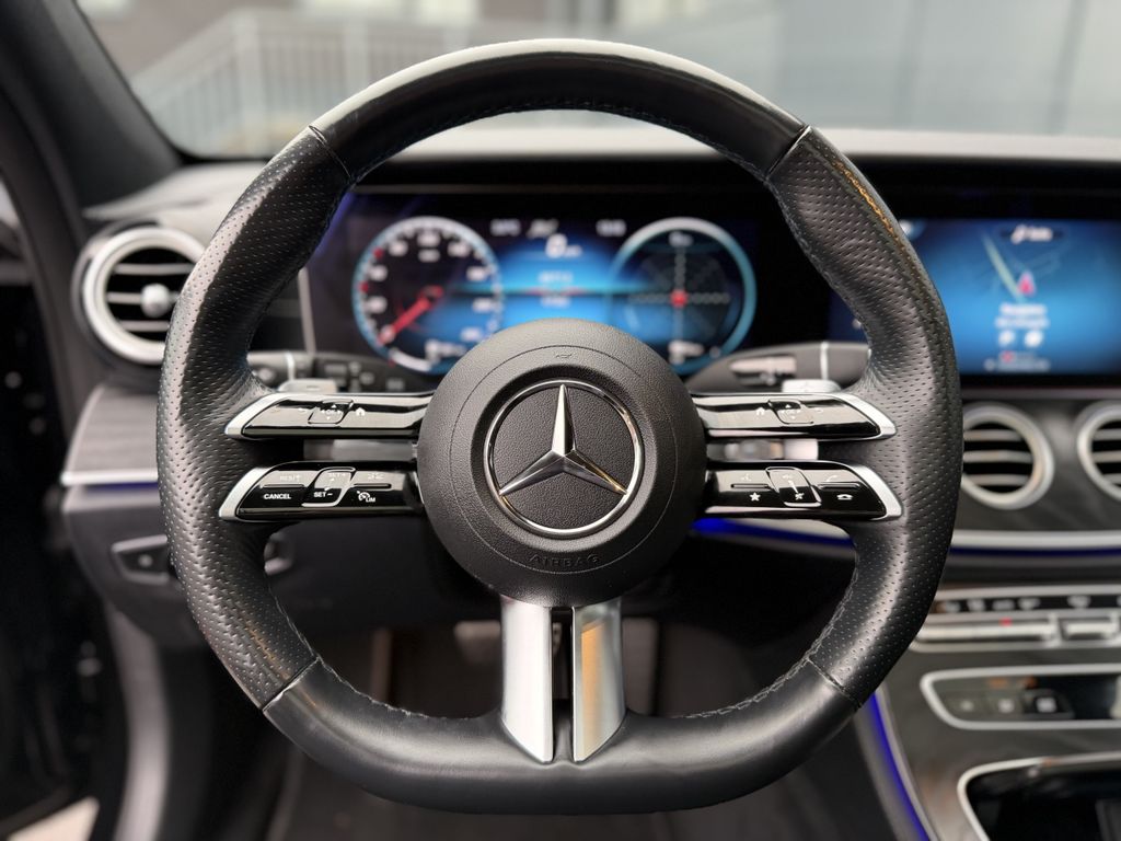 Mercedes-Benz E 300 2022