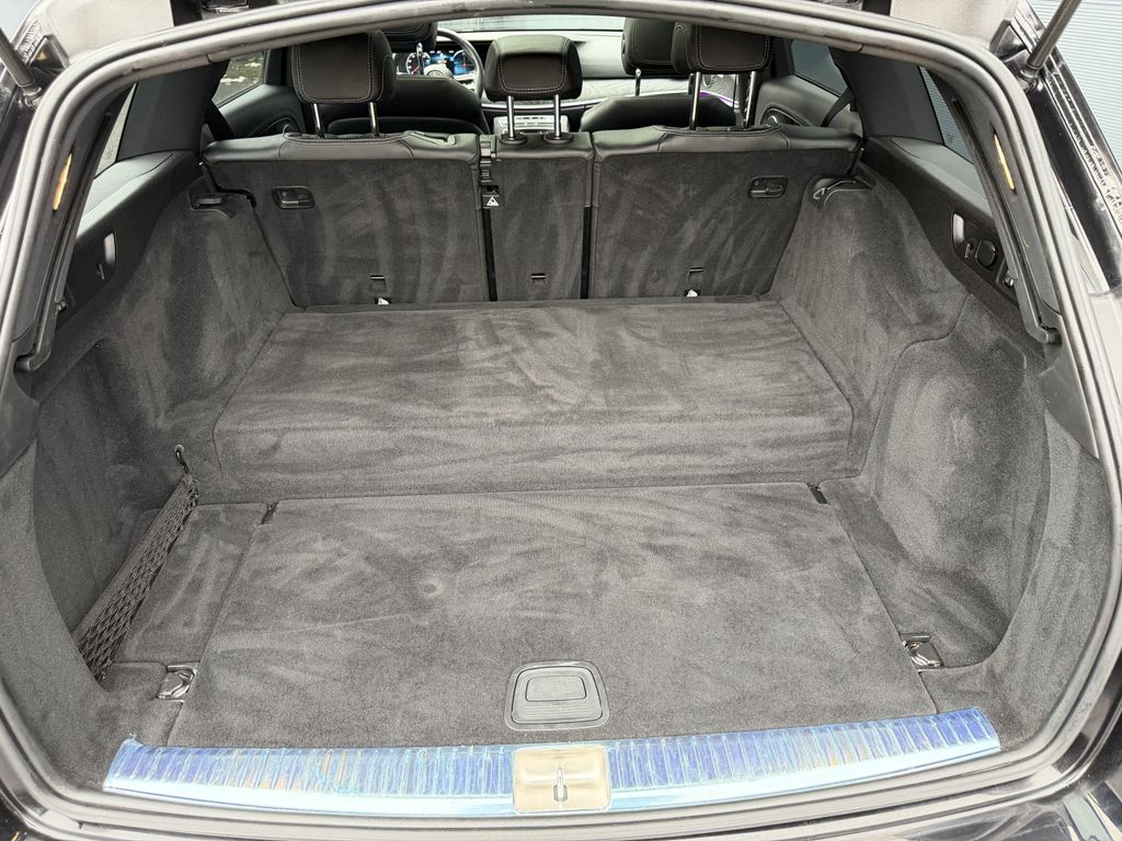 Mercedes-Benz E 300 2022