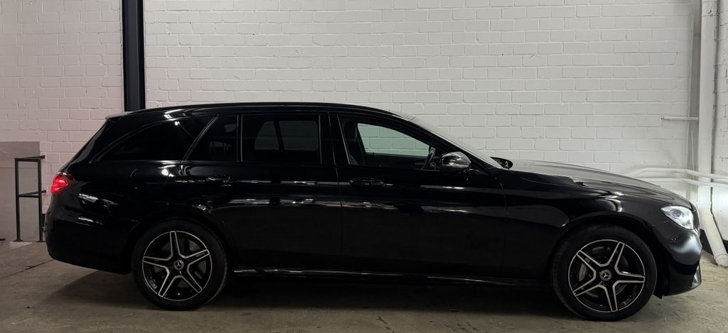 Mercedes-Benz E 300 2022