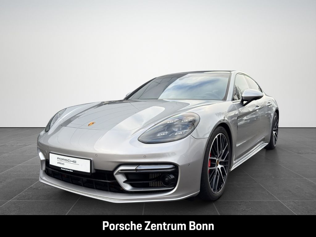 Porsche Panamera 2022