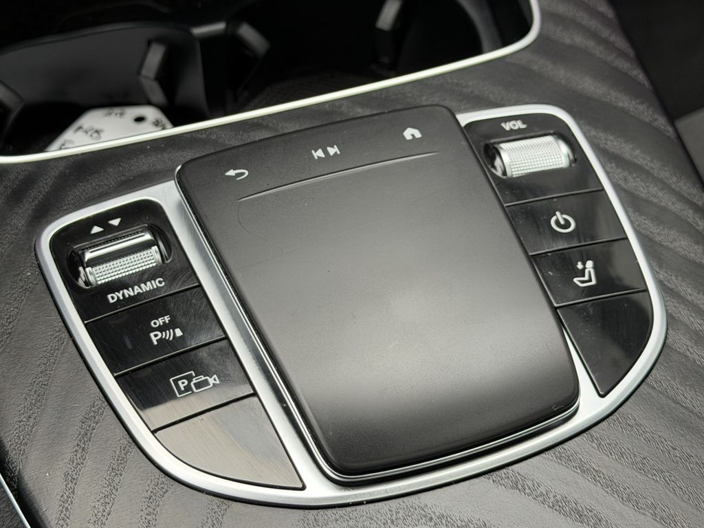 Mercedes-Benz E 300 2022