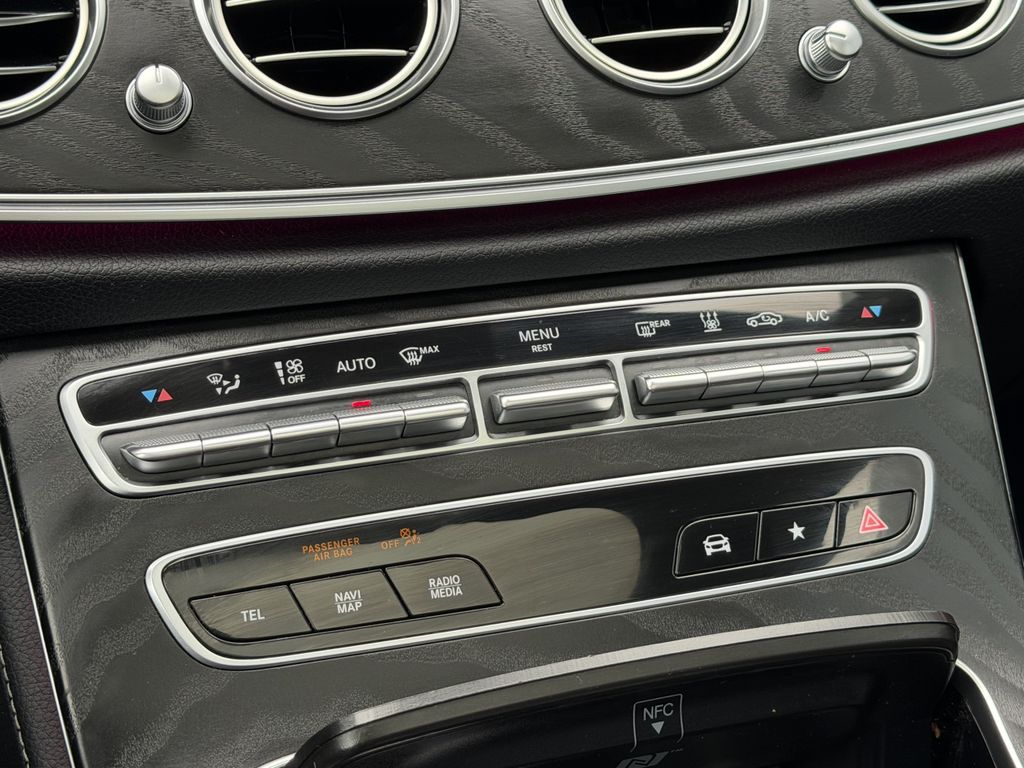 Mercedes-Benz E 300 2022