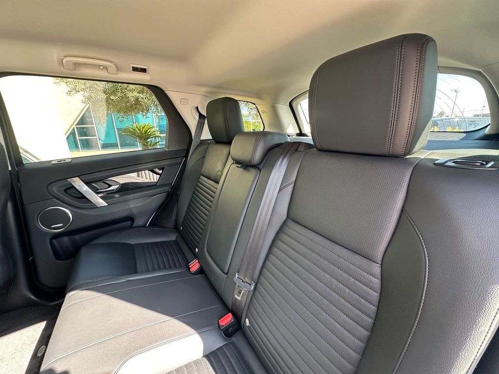 Land Rover Discovery Sport 2022