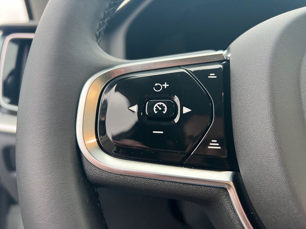 Volvo V60 Cross Country 2024