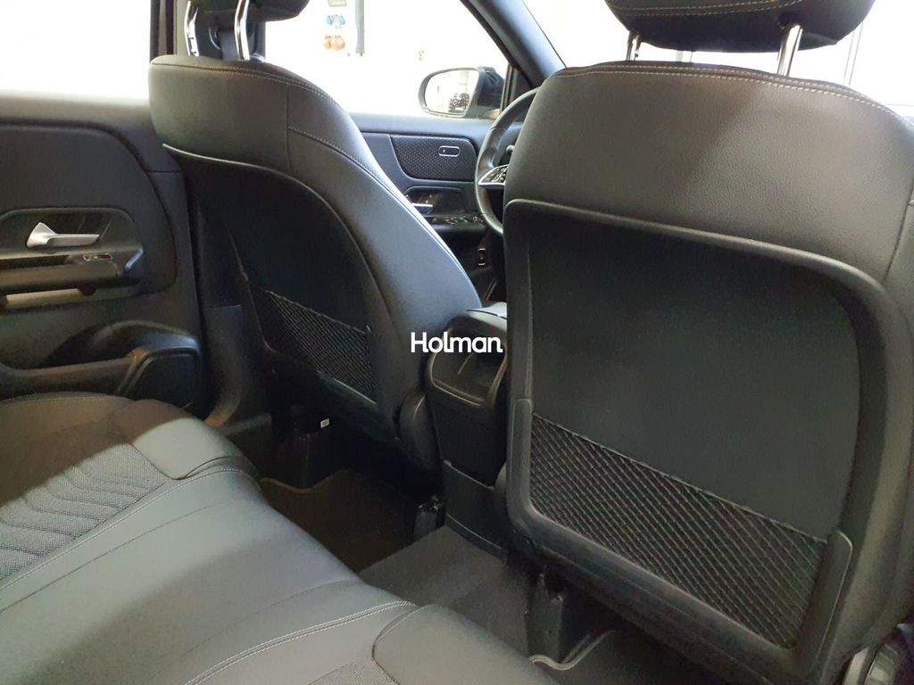 Mercedes-Benz GLA 200 2024