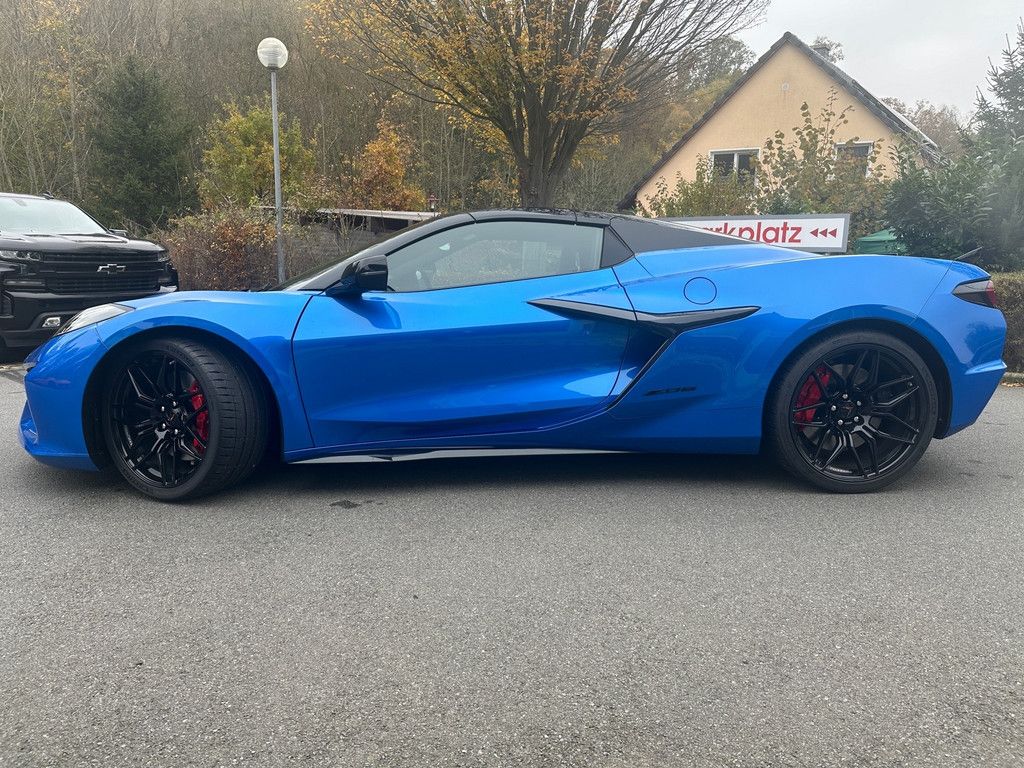 Corvette C8 2025