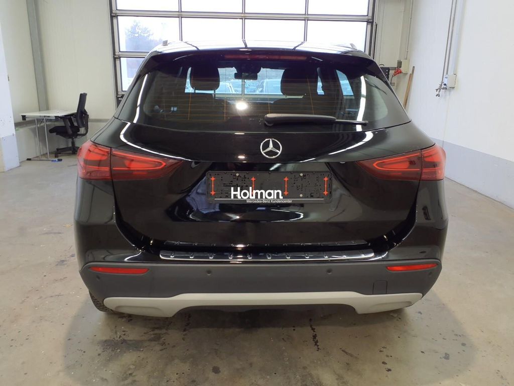 Mercedes-Benz GLA 200 2024