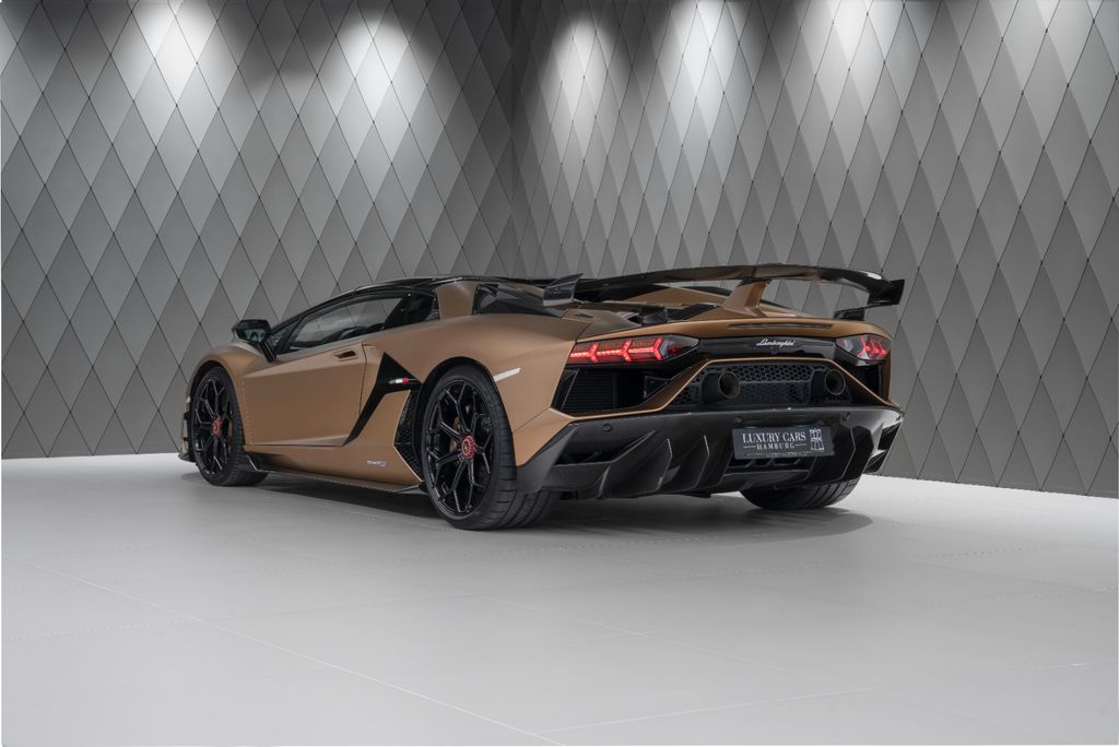 Lamborghini Aventador 2021