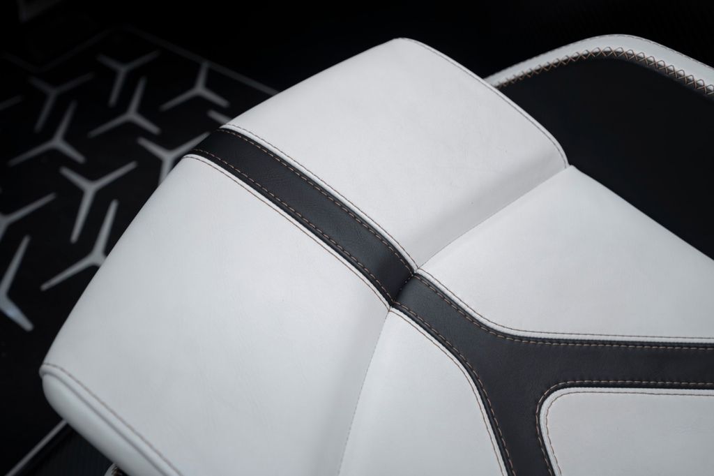 Lamborghini Aventador 2021