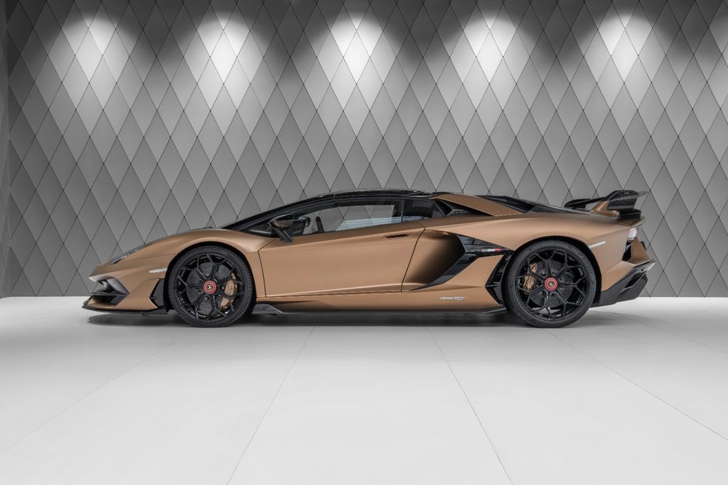 Lamborghini Aventador 2021