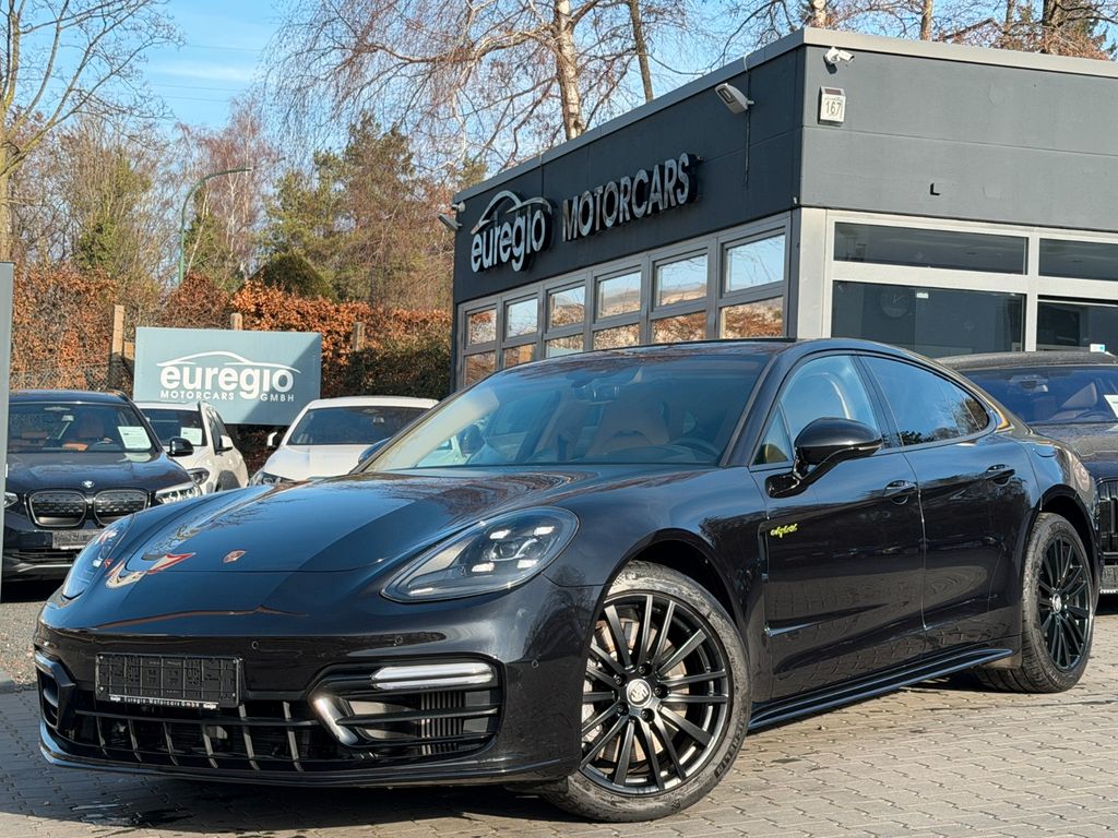 Porsche Panamera 2022