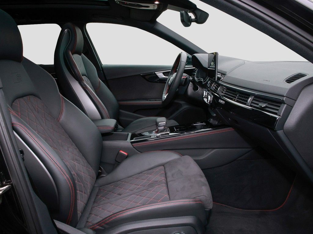 Audi A4 2024
