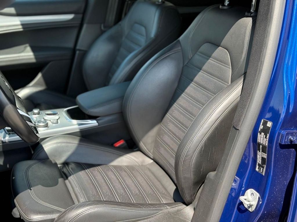 Alfa Romeo Stelvio 2021