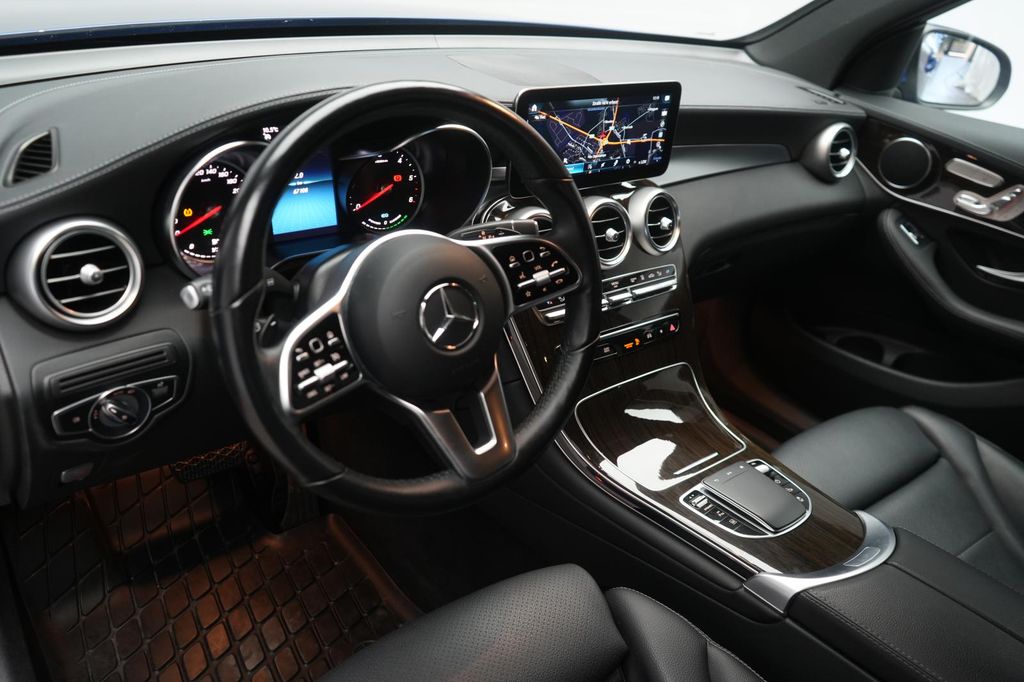 Mercedes-Benz GLC 300 2022