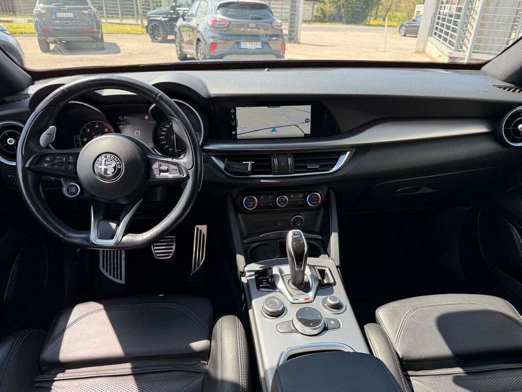 Alfa Romeo Stelvio 2021