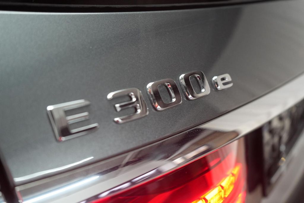 Mercedes-Benz E 300 2022