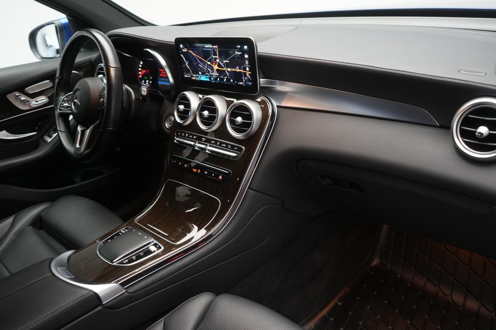 Mercedes-Benz GLC 300 2022