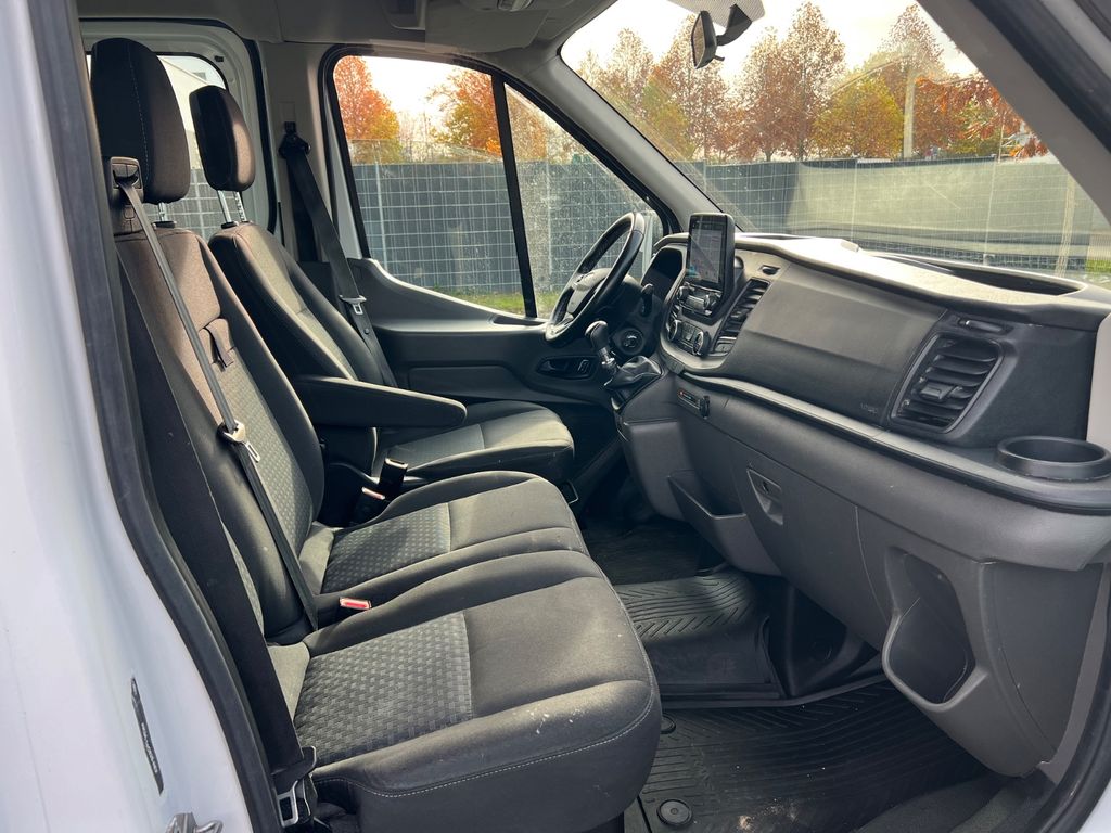 Ford Transit 2021