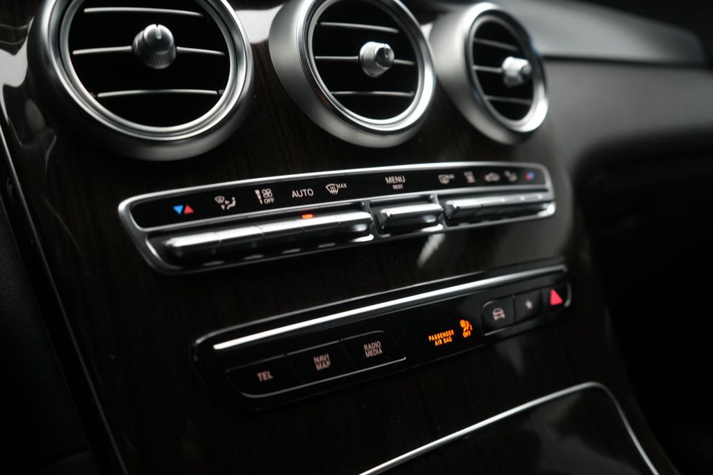 Mercedes-Benz GLC 300 2022