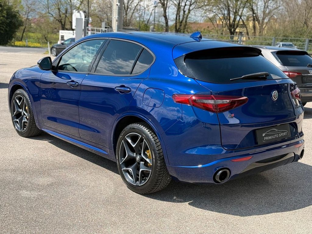 Alfa Romeo Stelvio 2021