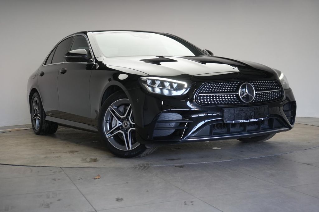 Mercedes-Benz E 300 2023
