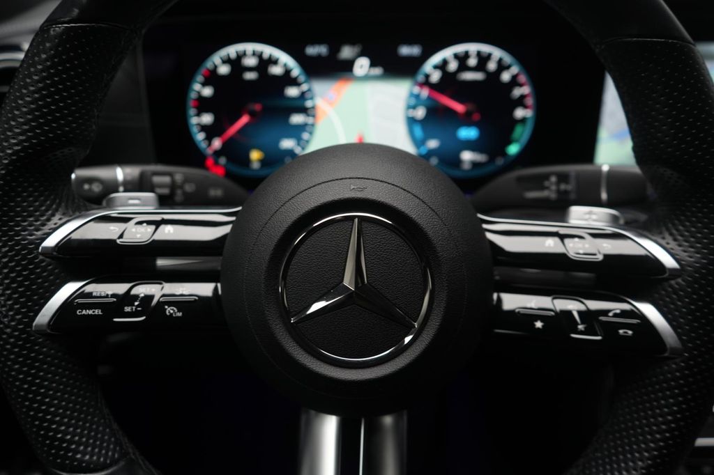 Mercedes-Benz E 300 2022