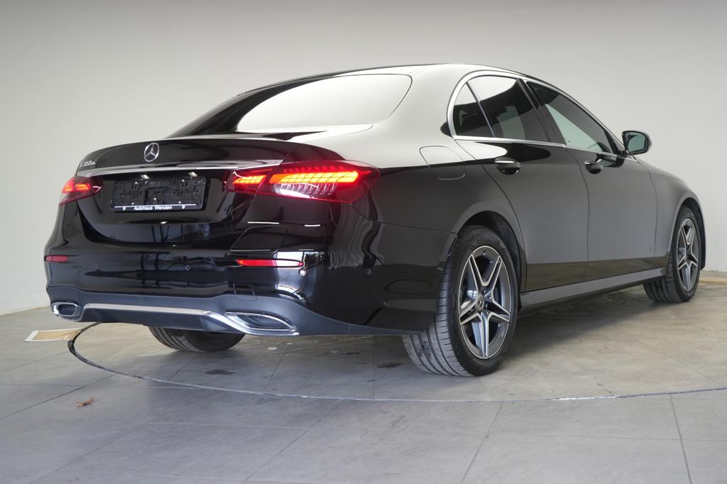 Mercedes-Benz E 300 2023