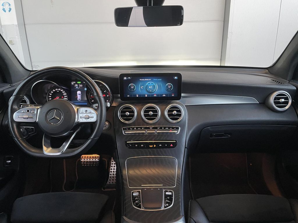 Mercedes-Benz GLC 300 2022