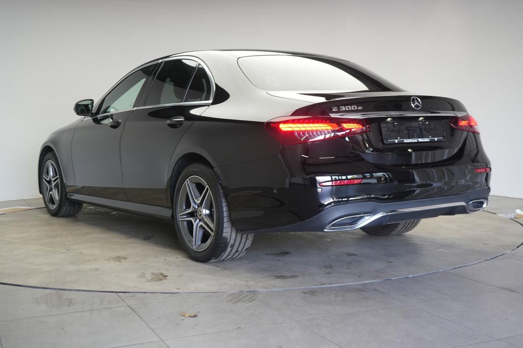 Mercedes-Benz E 300 2023