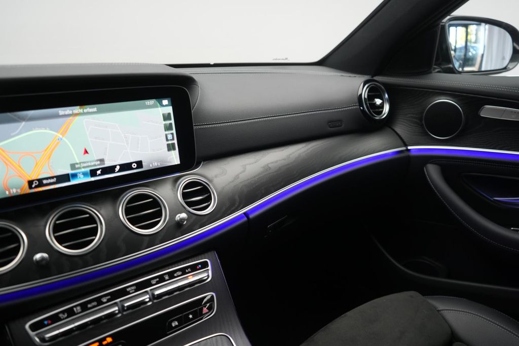 Mercedes-Benz E 300 2023