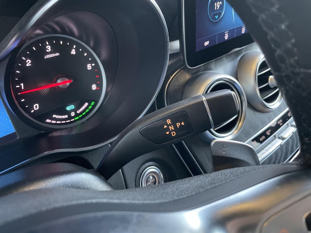 Mercedes-Benz GLC 300 2022