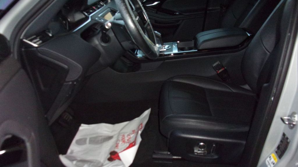 Land Rover Range Rover Evoque 2021