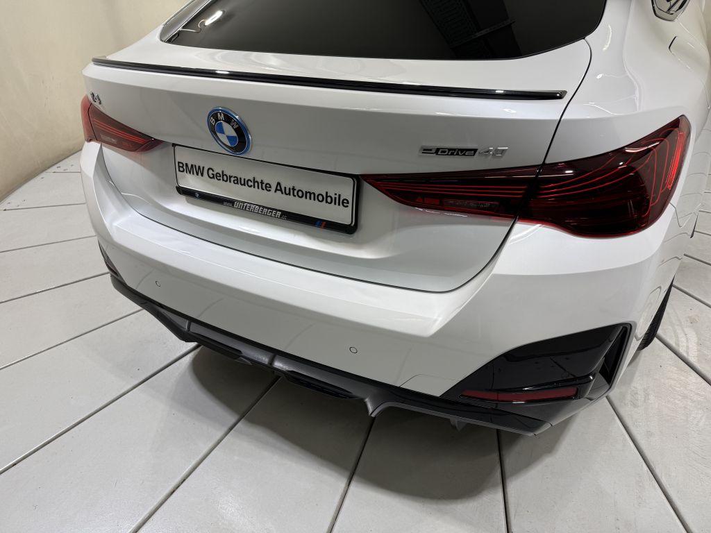 BMW i4 2025