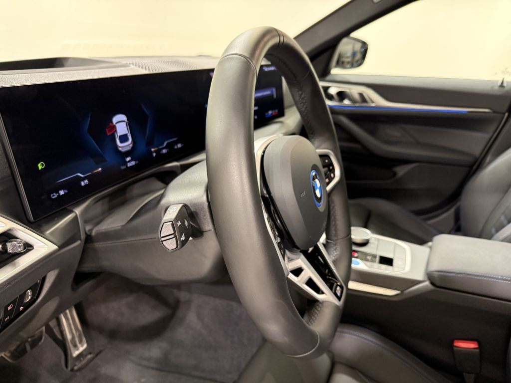 BMW i4 2025