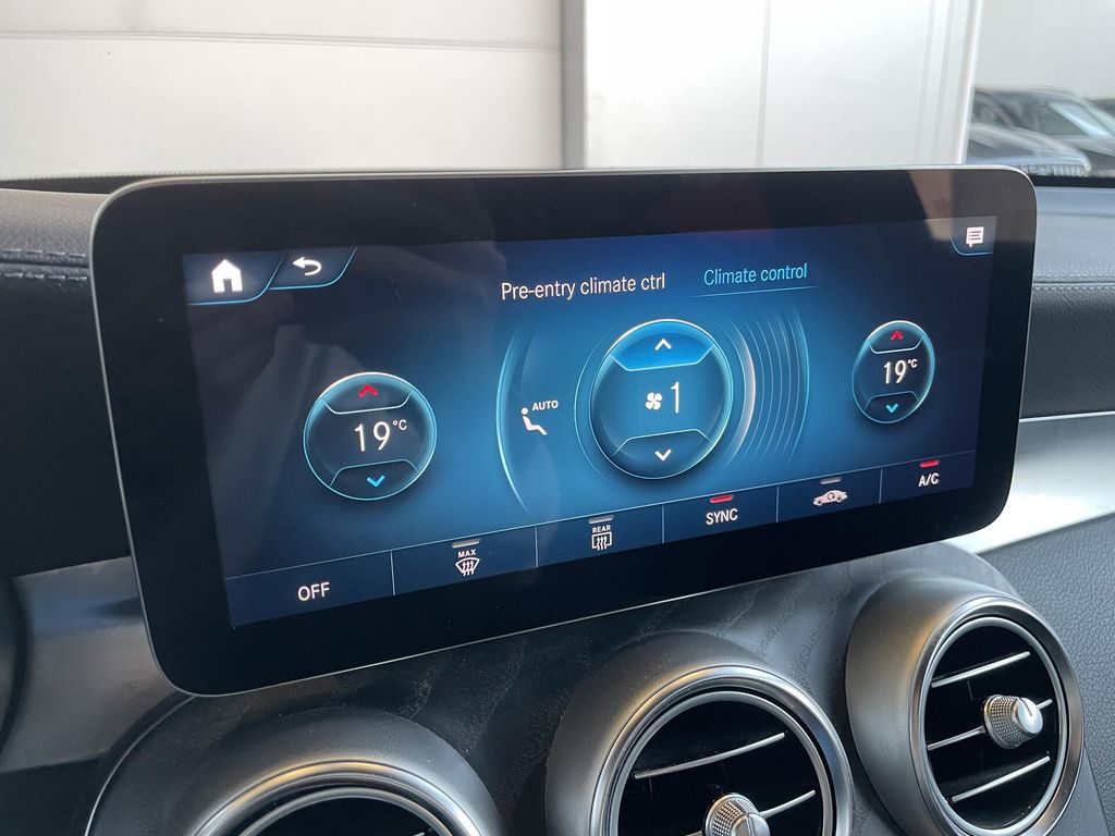 Mercedes-Benz GLC 300 2022