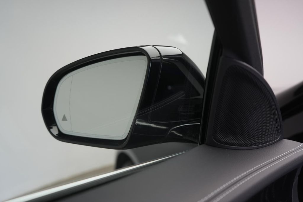 Mercedes-Benz E 300 2023