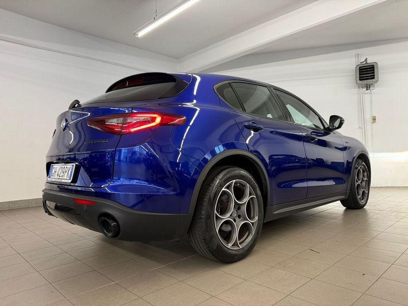 Alfa Romeo Stelvio 2021
