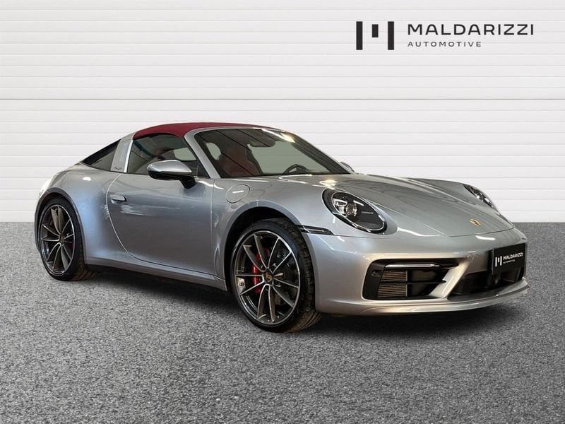 Porsche 911 2021