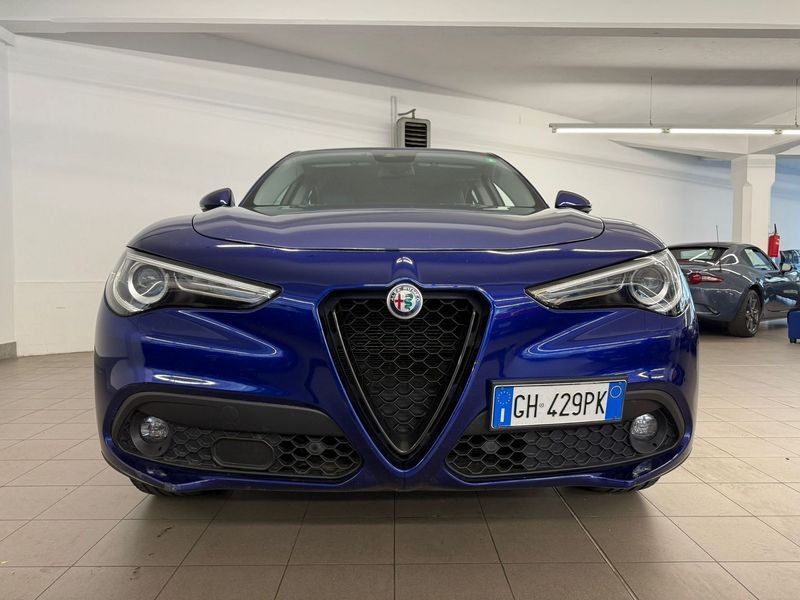 Alfa Romeo Stelvio 2021
