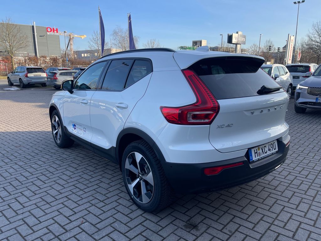 Volvo XC40 2026