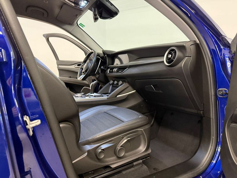 Alfa Romeo Stelvio 2021