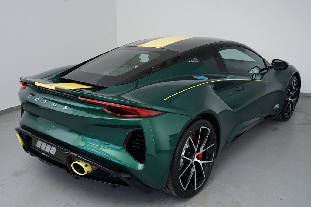 Lotus Emira