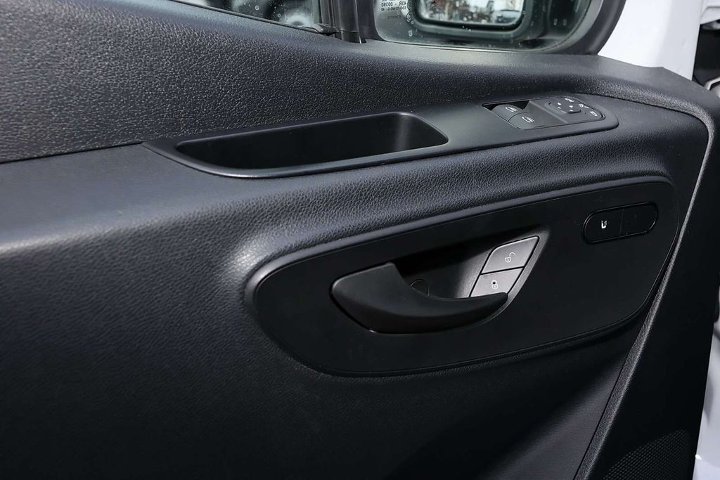 Mercedes-Benz Sprinter 2024