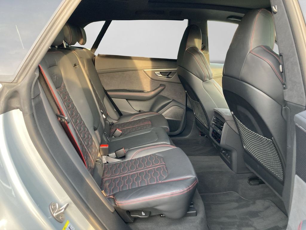 Audi RSQ8 2025