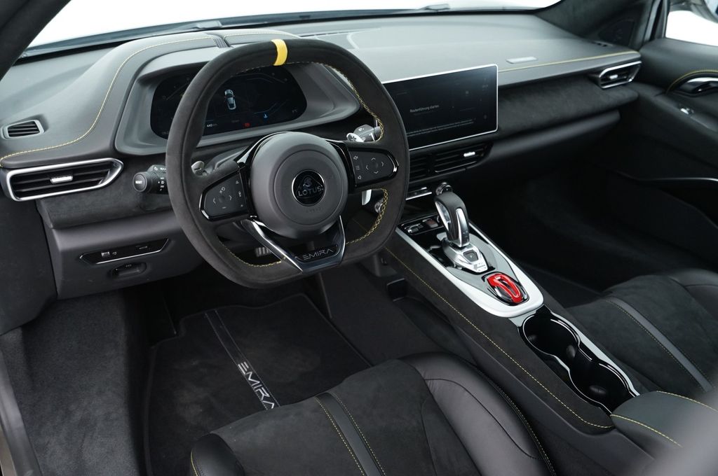 Lotus Emira