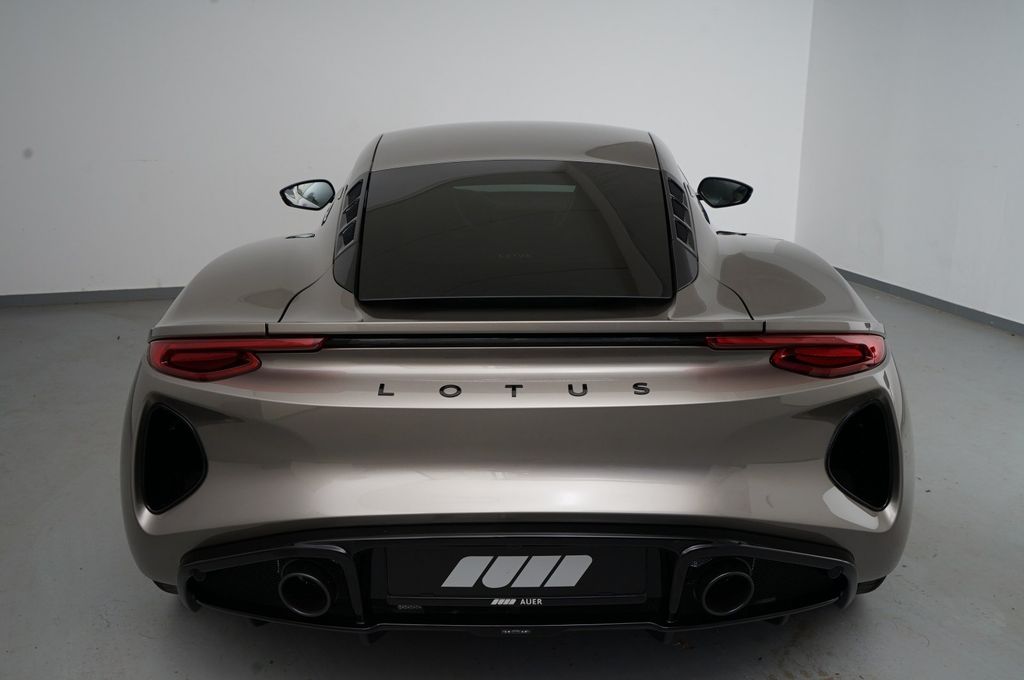 Lotus Emira